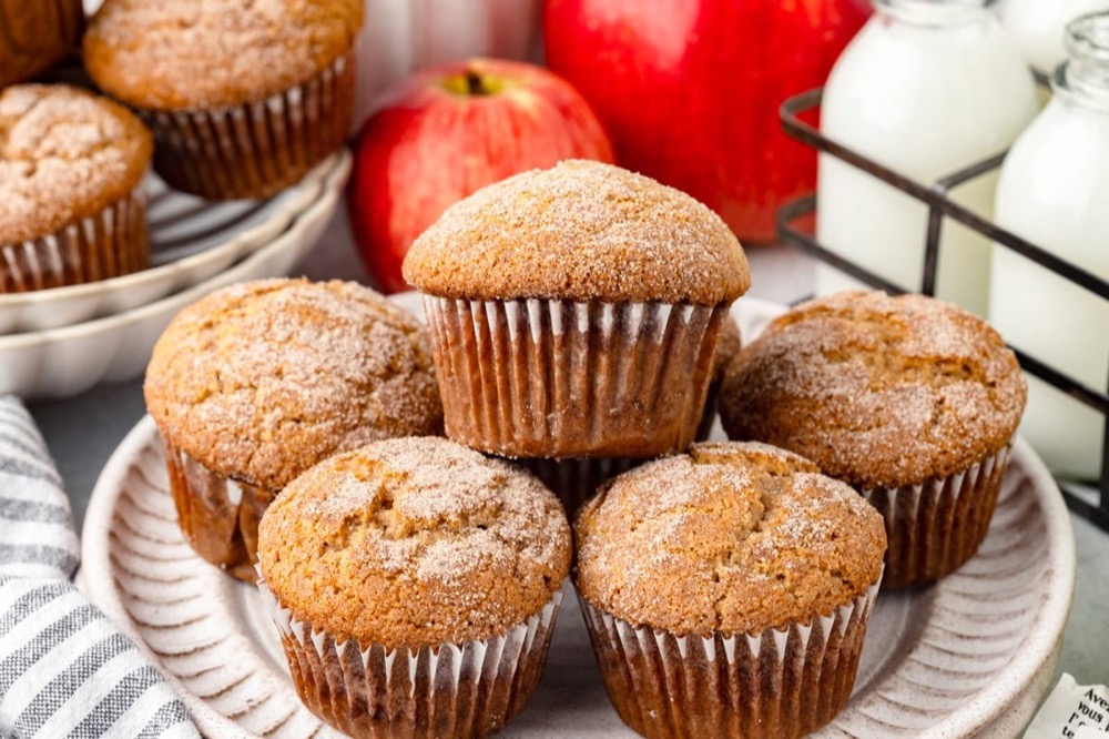 Easy Applesauce Muffins